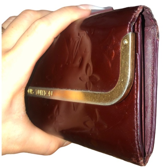 Louis Vuitton Sarah Wallet Rossmore Rouge Fauviste Vernis Portefeuille Gold Trim - Picture 12 of 16